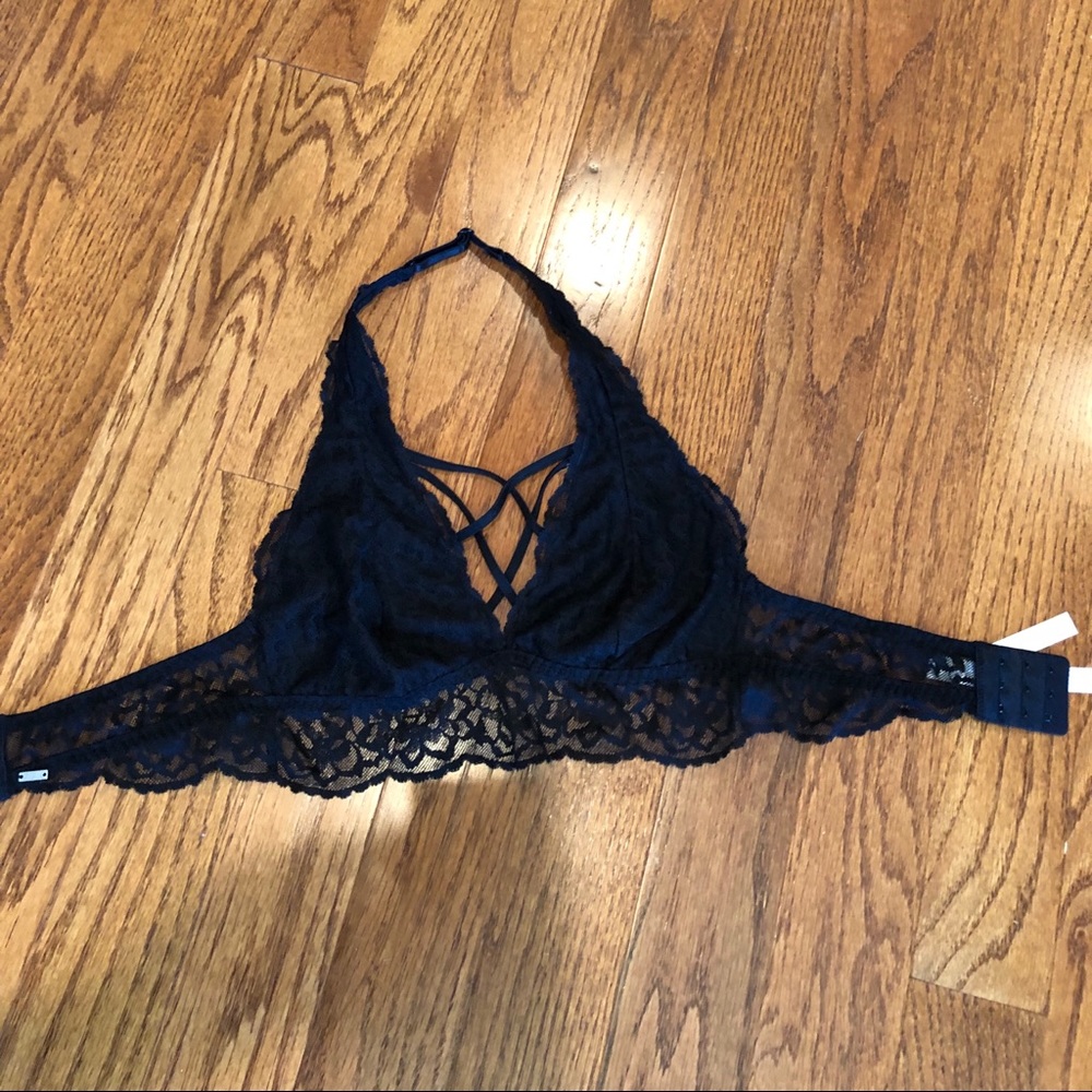 PINK /VS.  BLACK LACE BRALETTE